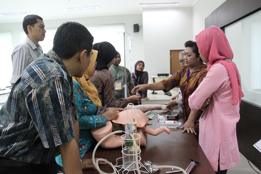 Pelatihan PONED - Balai Pelatihan Kesehatan Semarang